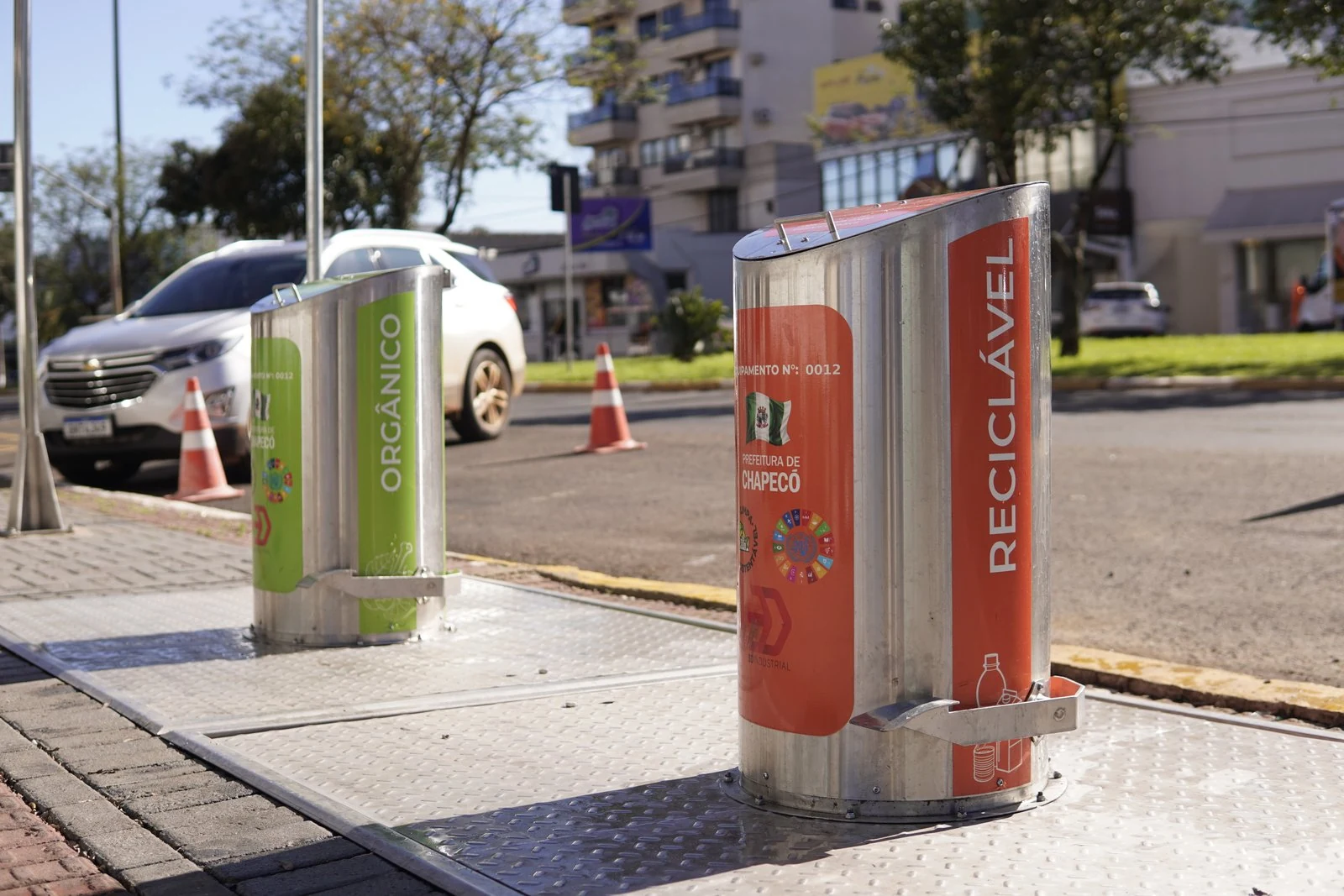 Contentores SICS instalados em área urbana